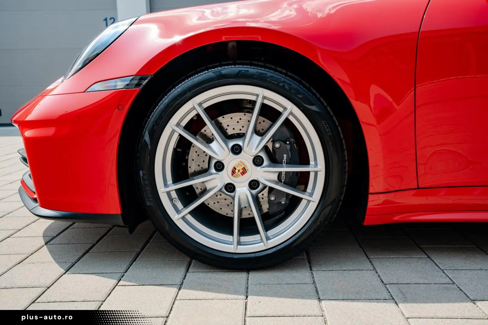 PORSCHE 911 2025 — imagine 13