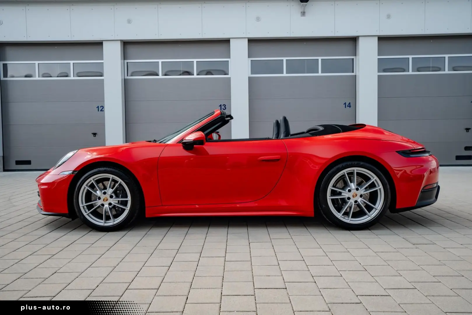 PORSCHE 911 2025 — imagine 5