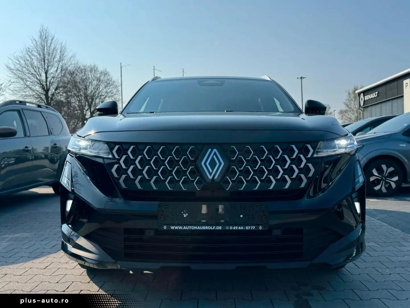RENAULT Techno Full Hybrid E-Tech 200 7-Sitzer