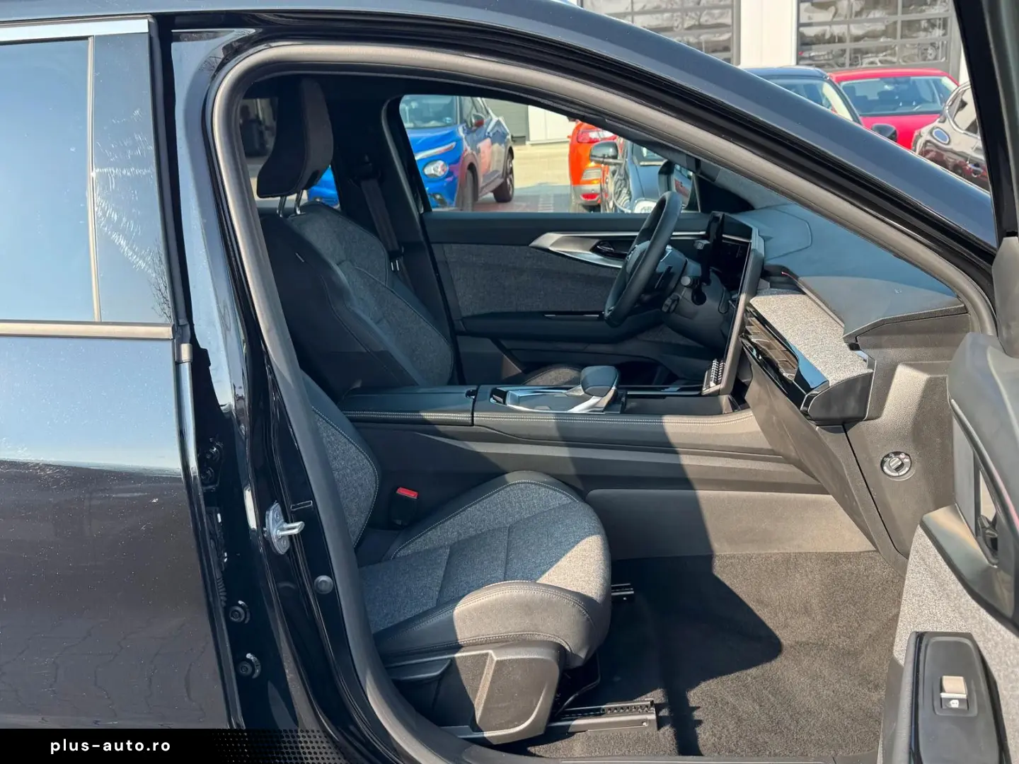 RENAULT Techno Full Hybrid E-Tech 200 7-Sitzer