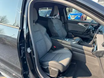 RENAULT Techno Full Hybrid E-Tech 200 7-Sitzer