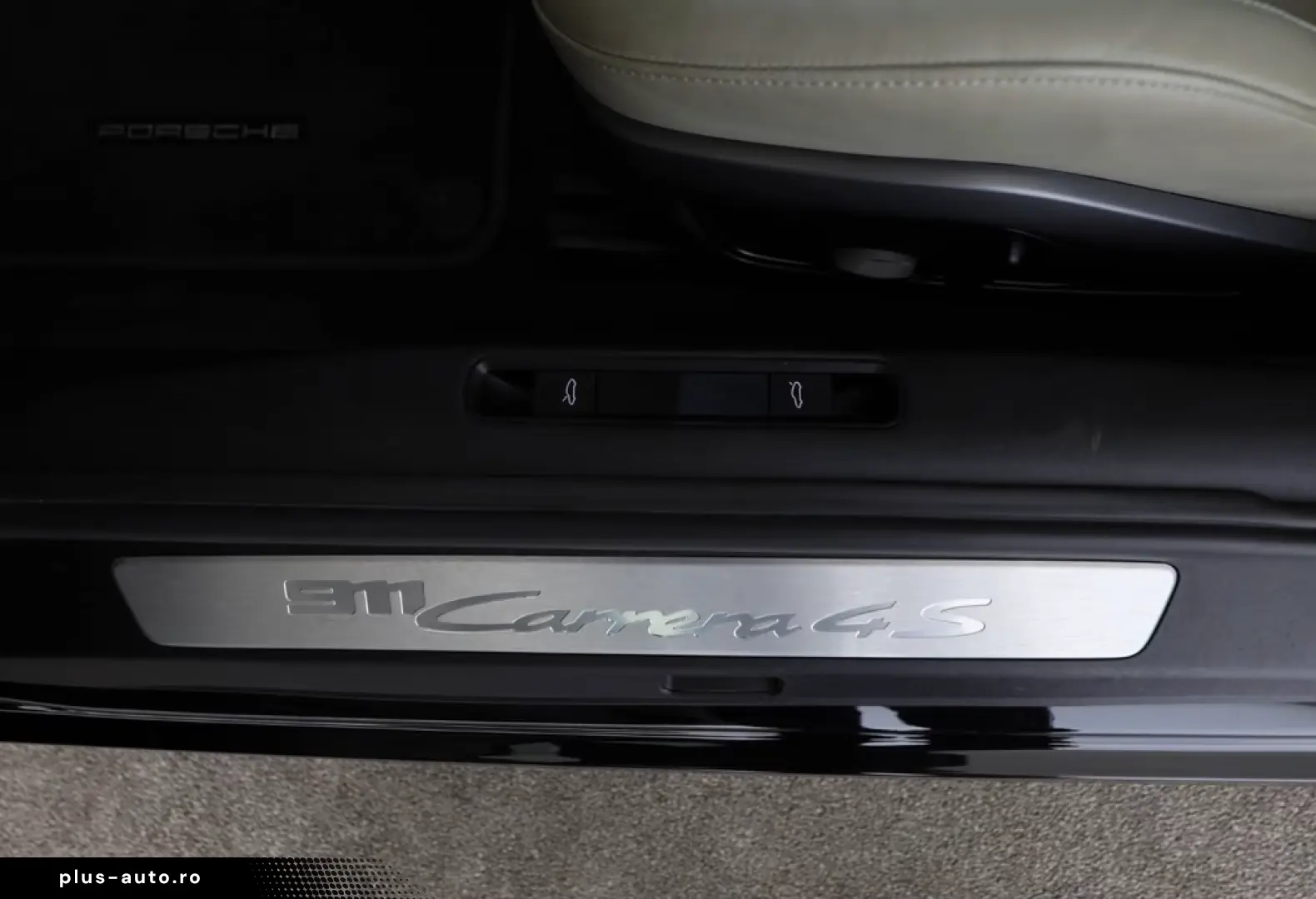 PORSCHE 992 4S Cab.  BOSE  Lift  PDCC  Hinterachslenk. u