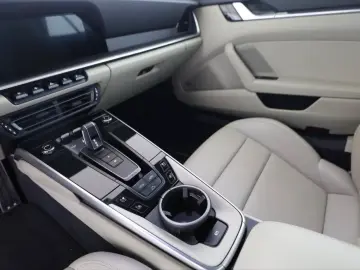 PORSCHE 992 4S Cab.  BOSE  Lift  PDCC  Hinterachslenk. u