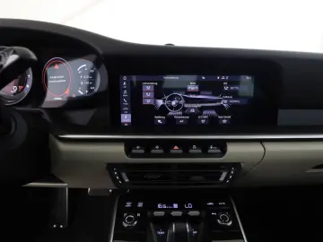PORSCHE 992 4S Cab.  BOSE  Lift  PDCC  Hinterachslenk. u