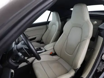 PORSCHE 992 4S Cab.  BOSE  Lift  PDCC  Hinterachslenk. u