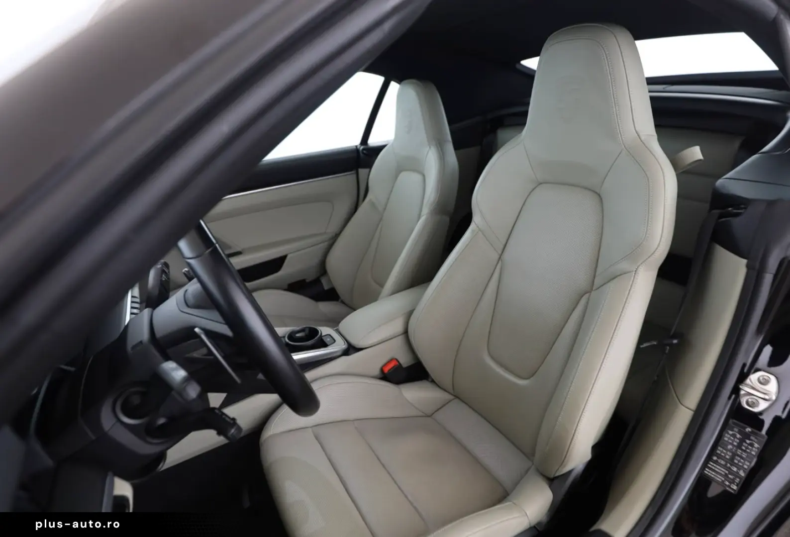 PORSCHE 992 4S Cab.  BOSE  Lift  PDCC  Hinterachslenk. u