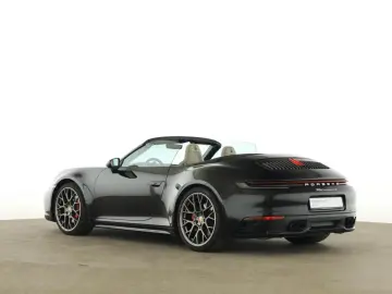 PORSCHE 992 4S Cab.  BOSE  Lift  PDCC  Hinterachslenk. u