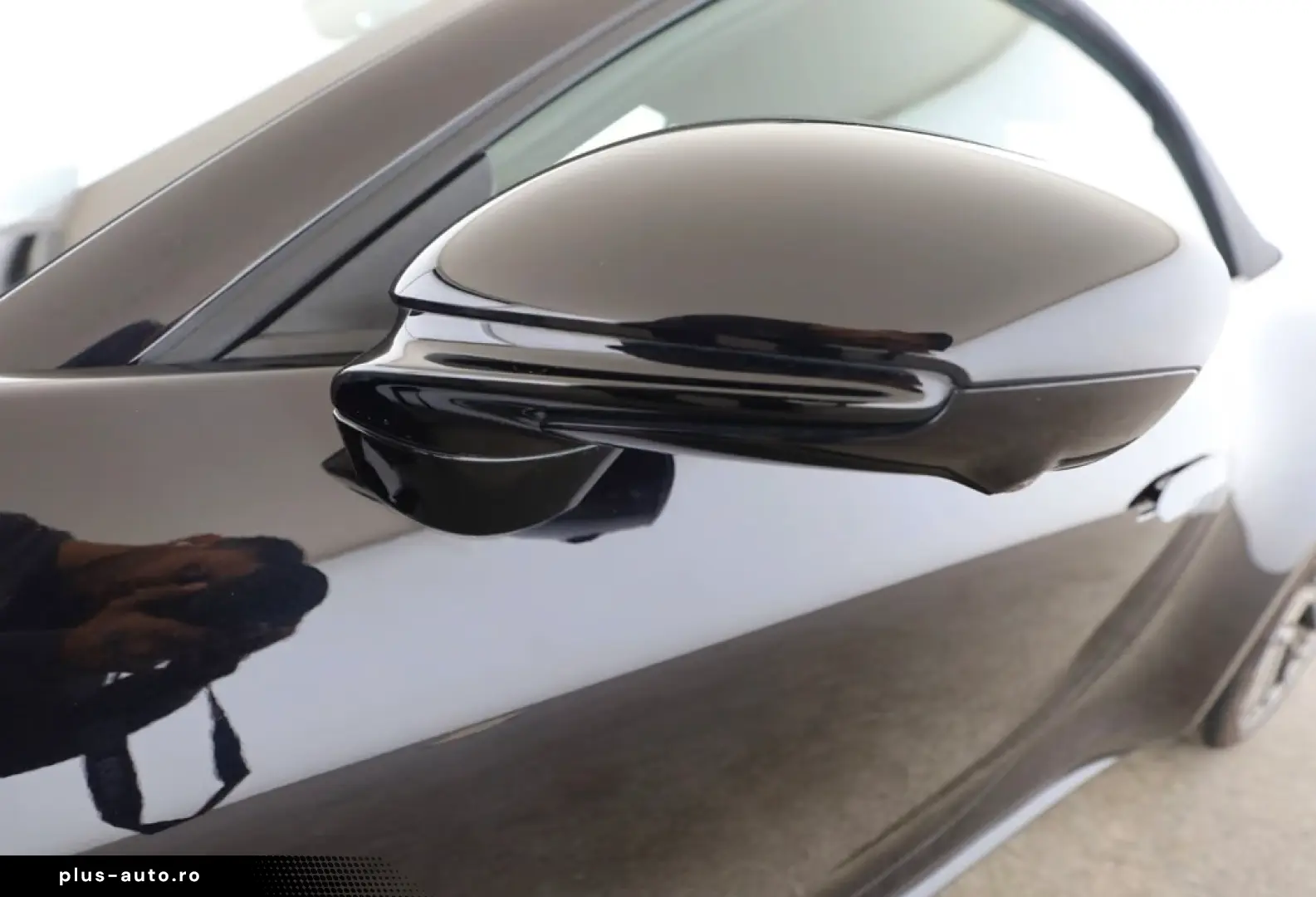 PORSCHE 992 4S Cab.  BOSE  Lift  PDCC  Hinterachslenk. u
