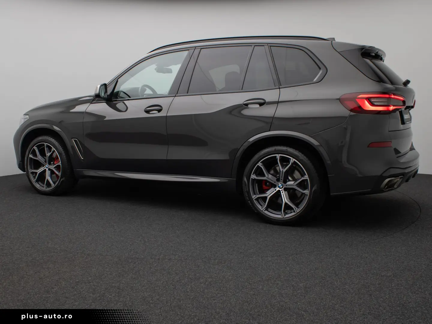 BMW X5 M50i Panorama 360 Laser HUD DAB B&W Massage