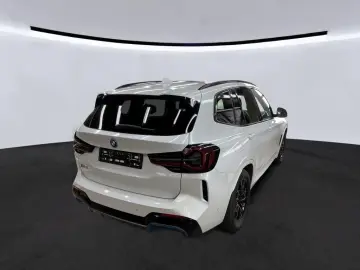 BMW iX3 Impressive M-Sport HuD Laser H&K Memory 360