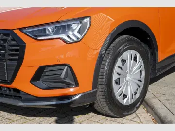 AUDI Q3 SUV TFSI S tronic adv.' LED Komfortp.NaviPlus