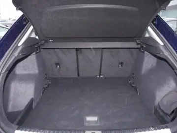 AUDI Q3 35 TDI advanced ACC AHK LED Navi RüKa Sitzh.