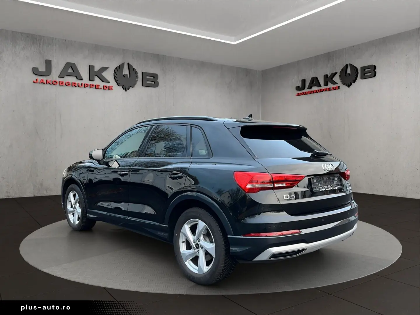 AUDI Q3 35 TFSI advanced 1 HAND LED Pano Ambiente
