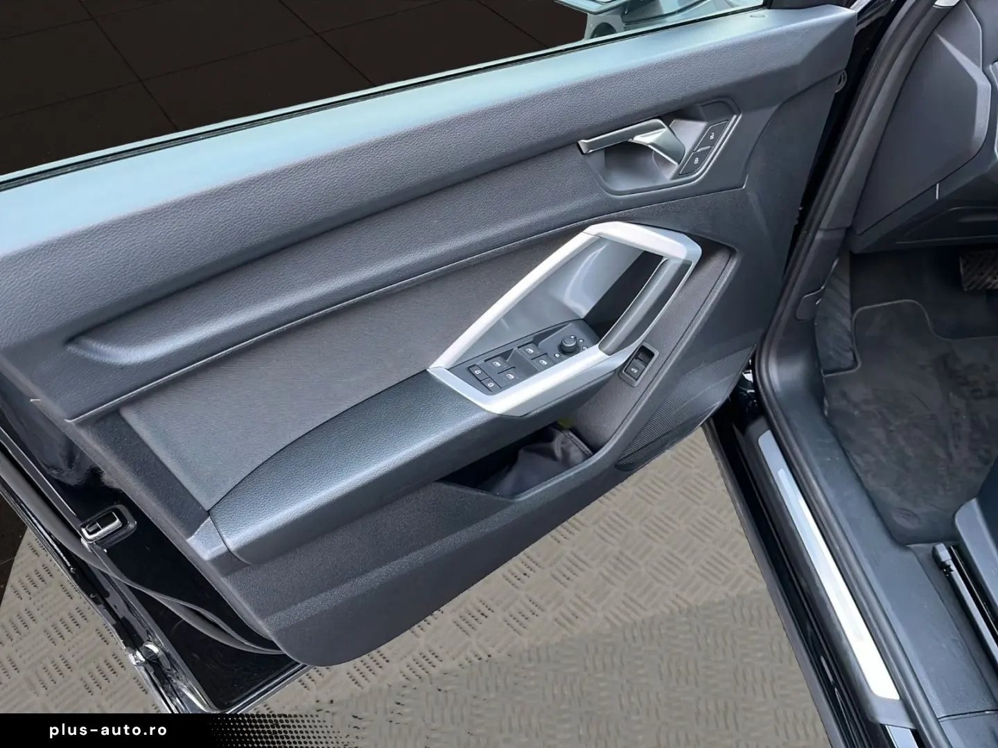 AUDI Q3 35 TFSI advanced 1 HAND LED Pano Ambiente
