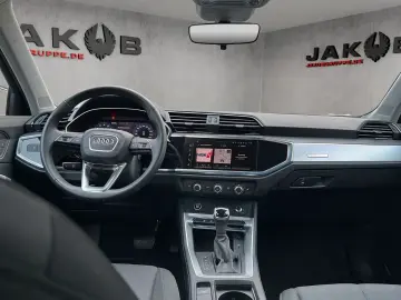 AUDI Q3 35 TFSI advanced 1 HAND LED Pano Ambiente
