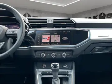 AUDI Q3 35 TFSI advanced 1 HAND LED Pano Ambiente