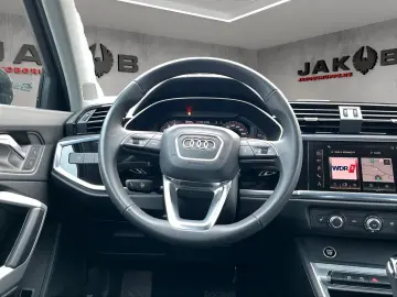 AUDI Q3 35 TFSI advanced 1 HAND LED Pano Ambiente