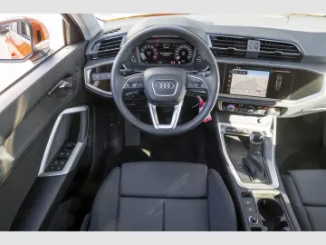 AUDI Q3 Sportback 35 TFSI S line 'AHK Navi  PDC  35 T