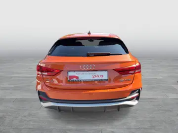 AUDI Q3 Sportback 35TFSI S line ACC AHK Navi  19Zoll