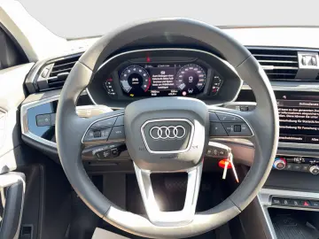 AUDI Q3 Sportback 35TFSI S line ACC AHK Navi  19Zoll