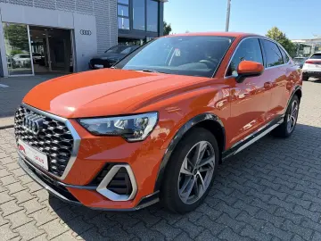 AUDI Q3 Sportback 35TFSI S line ACC AHK Navi  19Zoll
