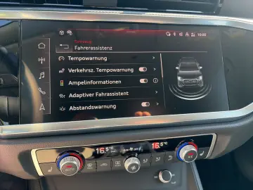 AUDI Q3 Sportback 35TFSI S line ACC AHK Navi  19Zoll