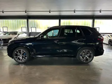 BMW X5 50e xDrive M Sport AHK Pano Massage Merino