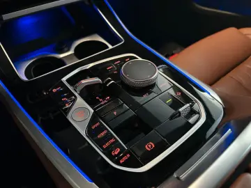 BMW X5 50e xDrive M Sport AHK Pano Massage Merino