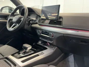 AUDI Q5 S line 40 TDI quattro Matrix Kamera AHK Navi