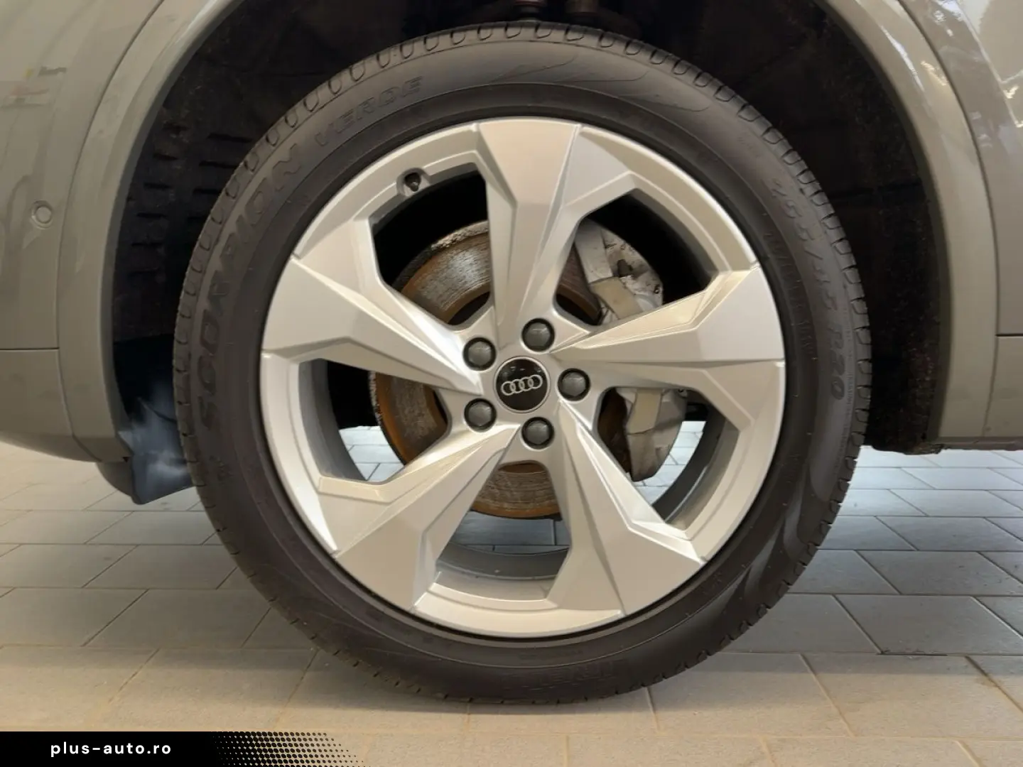 AUDI Q5 S line 40 TDI quattro Matrix Kamera AHK Navi