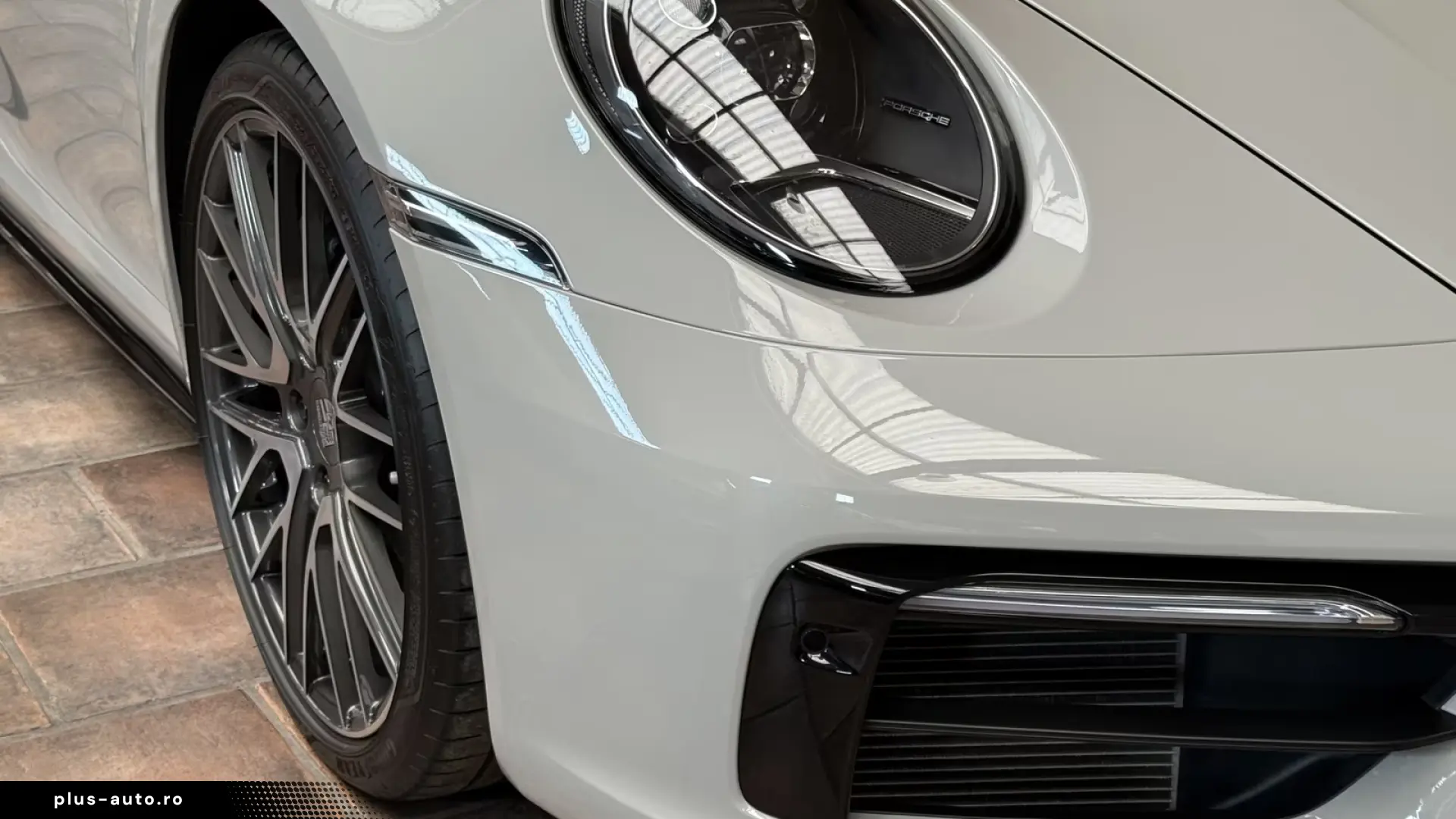 Porsche 992 911 Targa 4 SPORTDESIGN-PAKET-