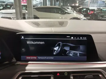 BMW X5 xDrive 30d M Sport LED 360 7-S HuD Pano ACC