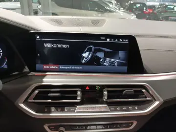 BMW X5 xDrive 30d M Sport LED 360 7-S HuD Pano ACC