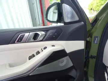 BMW X5 M50i Sonderlack 22  Laser Carbon Diama Bowers