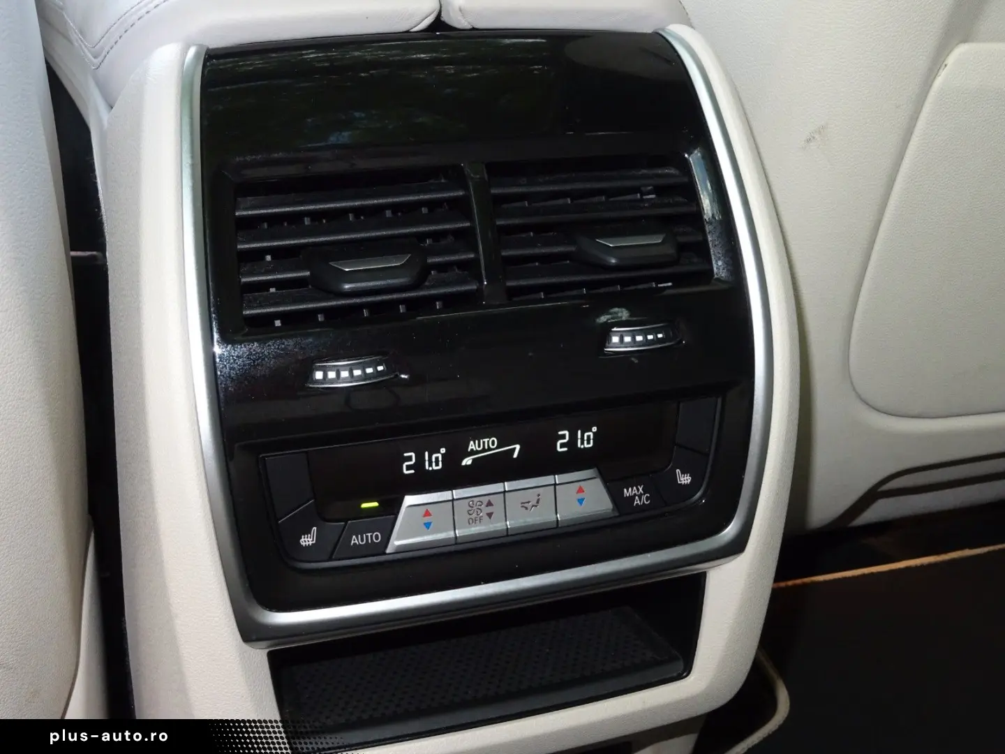 BMW X5 M50i Sonderlack 22  Laser Carbon Diama Bowers