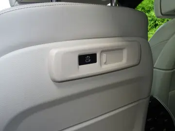 BMW X5 M50i Sonderlack 22  Laser Carbon Diama Bowers