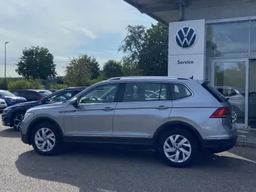 VW Tiguan Allspace 1.5 TSI DSG Life AHK ACTIVE-INFO