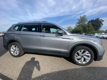 VW Tiguan Allspace 1.5 TSI DSG Life AHK ACTIVE-INFO