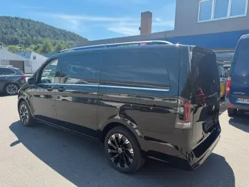 MERCEDES-BENZ V 300 RWD lang AVANTGARDE Pano 360