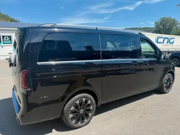 MERCEDES-BENZ V 300 RWD lang AVANTGARDE Pano 360