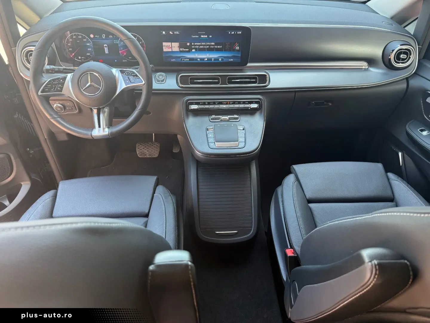 MERCEDES-BENZ V 300 RWD lang AVANTGARDE Pano 360
