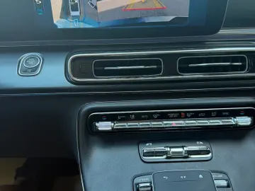 MERCEDES-BENZ V 300 RWD lang AVANTGARDE Pano 360