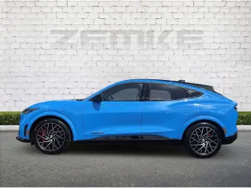 FORD Mustang MACH-E GT AWD (Extended Range) Panorama