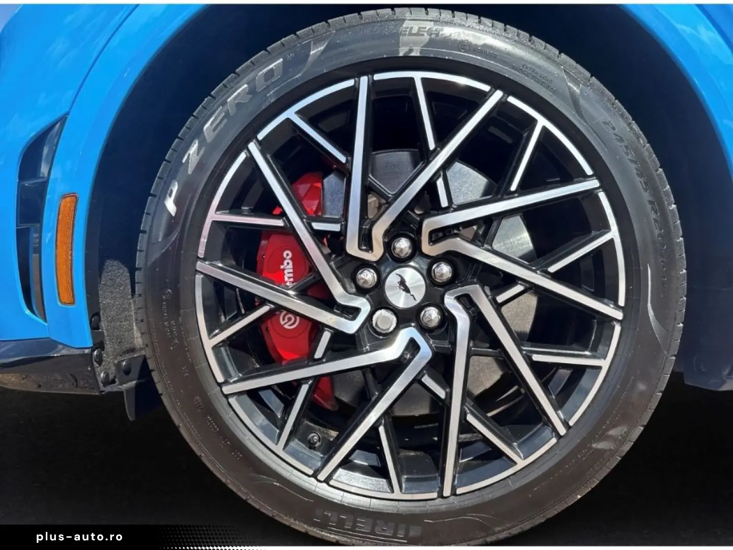 FORD Mustang MACH-E GT AWD (Extended Range) Panorama