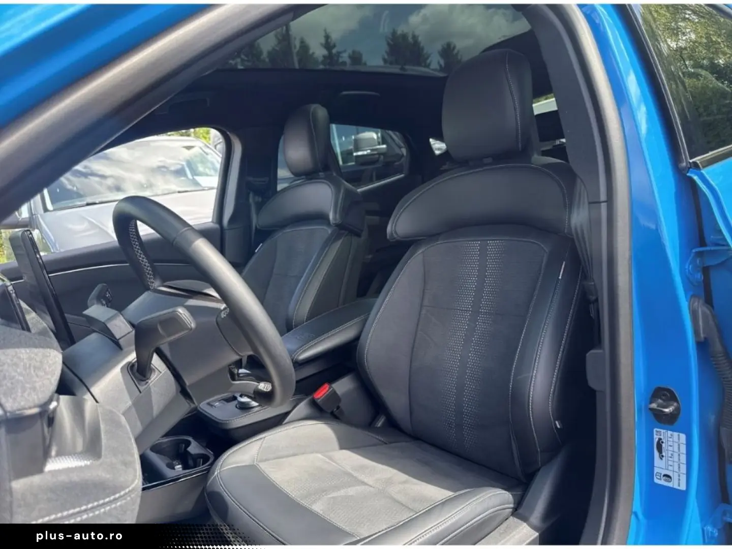 FORD Mustang MACH-E GT AWD (Extended Range) Panorama