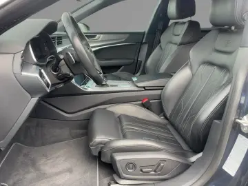 AUDI A7 Sportback 55TFSI quattro S tronic S Line Head