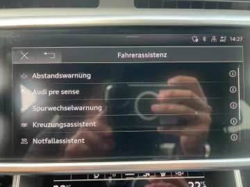 AUDI A7 Sportback 55TFSI quattro S tronic S Line Head