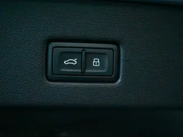 AUDI A7 SB 55 TFSI S-Line Panorama LED HUD Leder 20