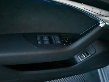 AUDI A7 SB 55 TFSI S-Line Panorama LED HUD Leder 20