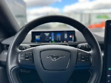 FORD Mustang Mach-E GT AWD ANHÄNGERK WINTER SOMMERRÄD